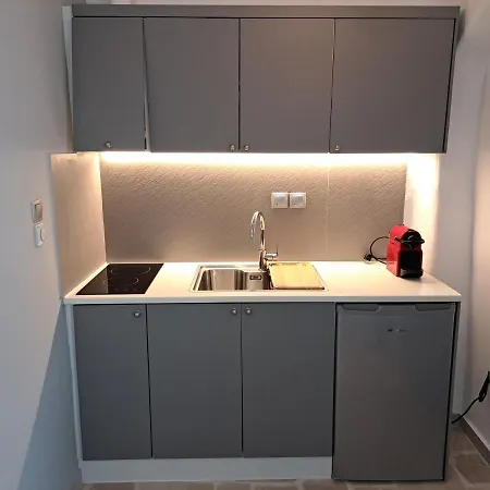 Ariadne Pool At Apartman *