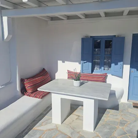 Ariadne Pool At Apartman