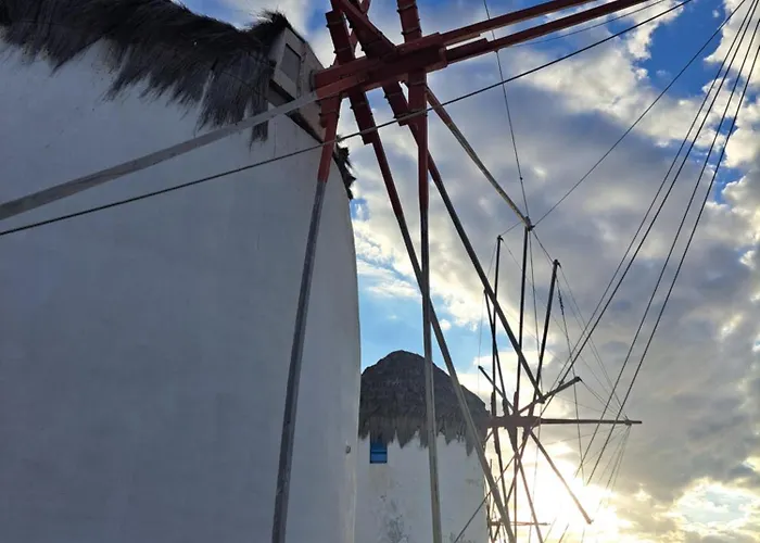 Ariadne Pool At דירה אורנוס